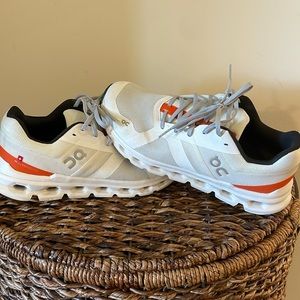 On Running Cloudrunner- Men’s 10